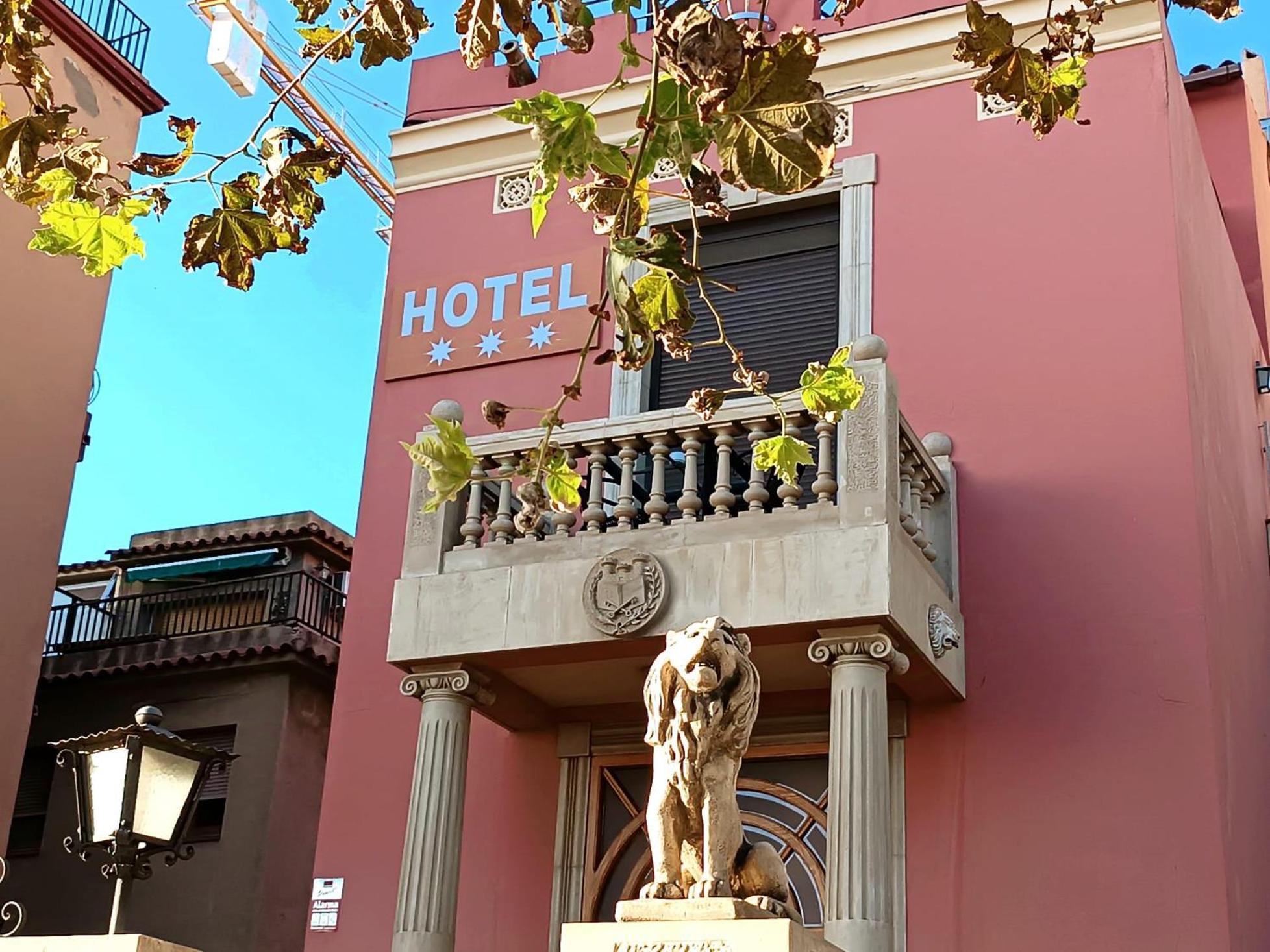 Hotel Llar De Capitans Masnou Luaran gambar