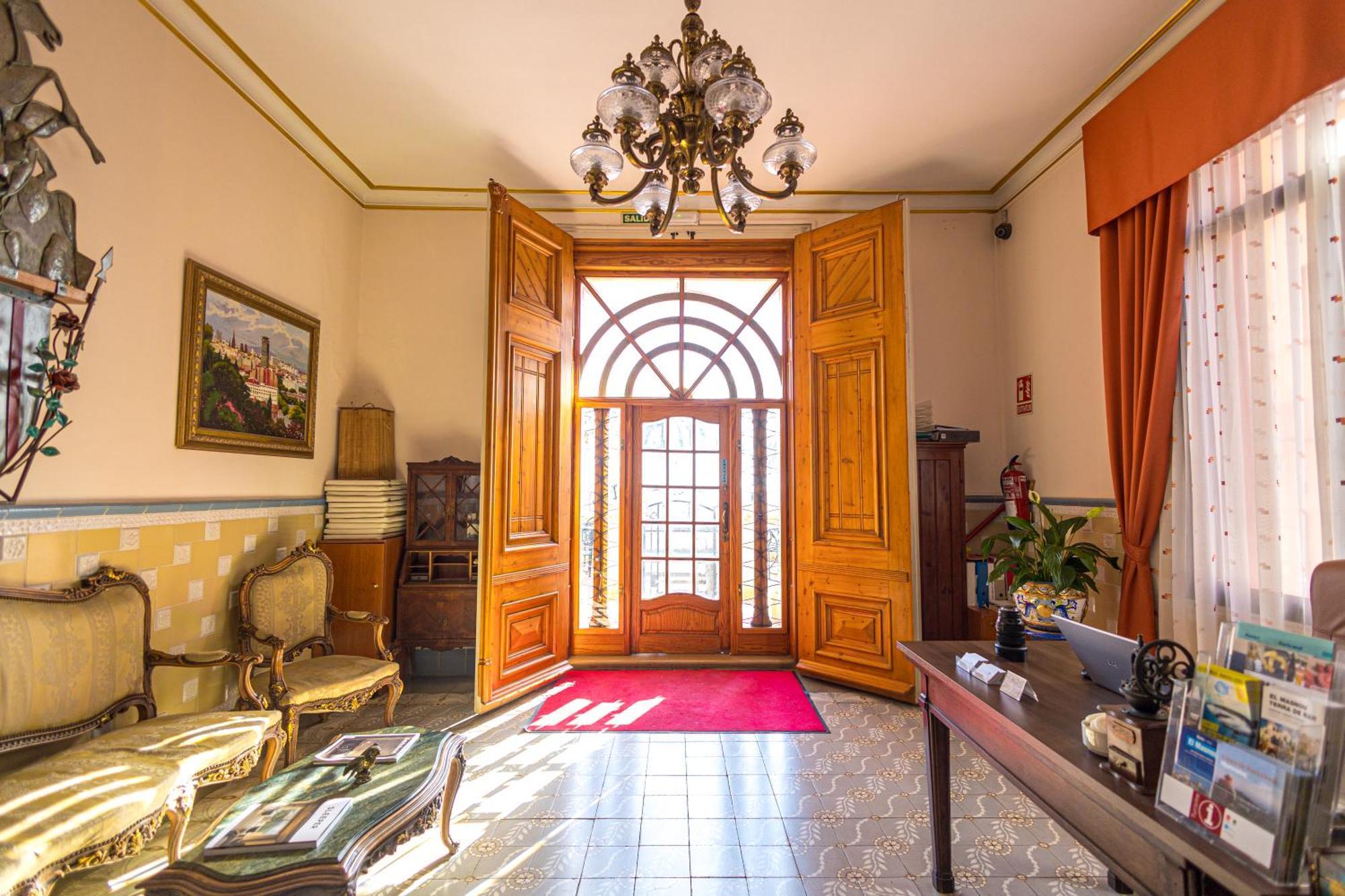 Hotel Llar De Capitans Masnou Luaran gambar