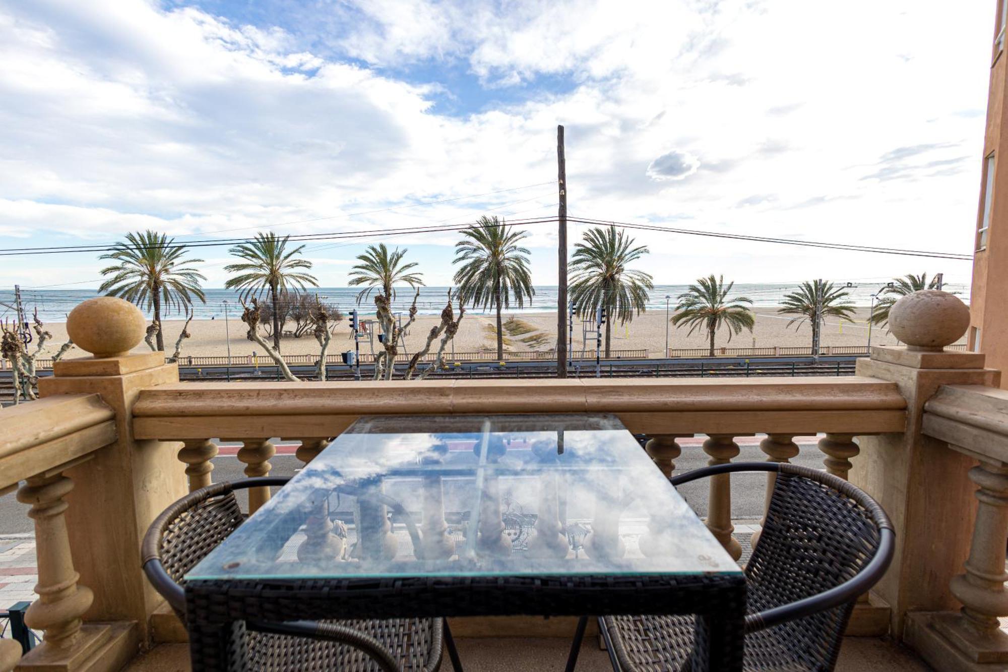 Hotel Llar De Capitans Masnou Luaran gambar