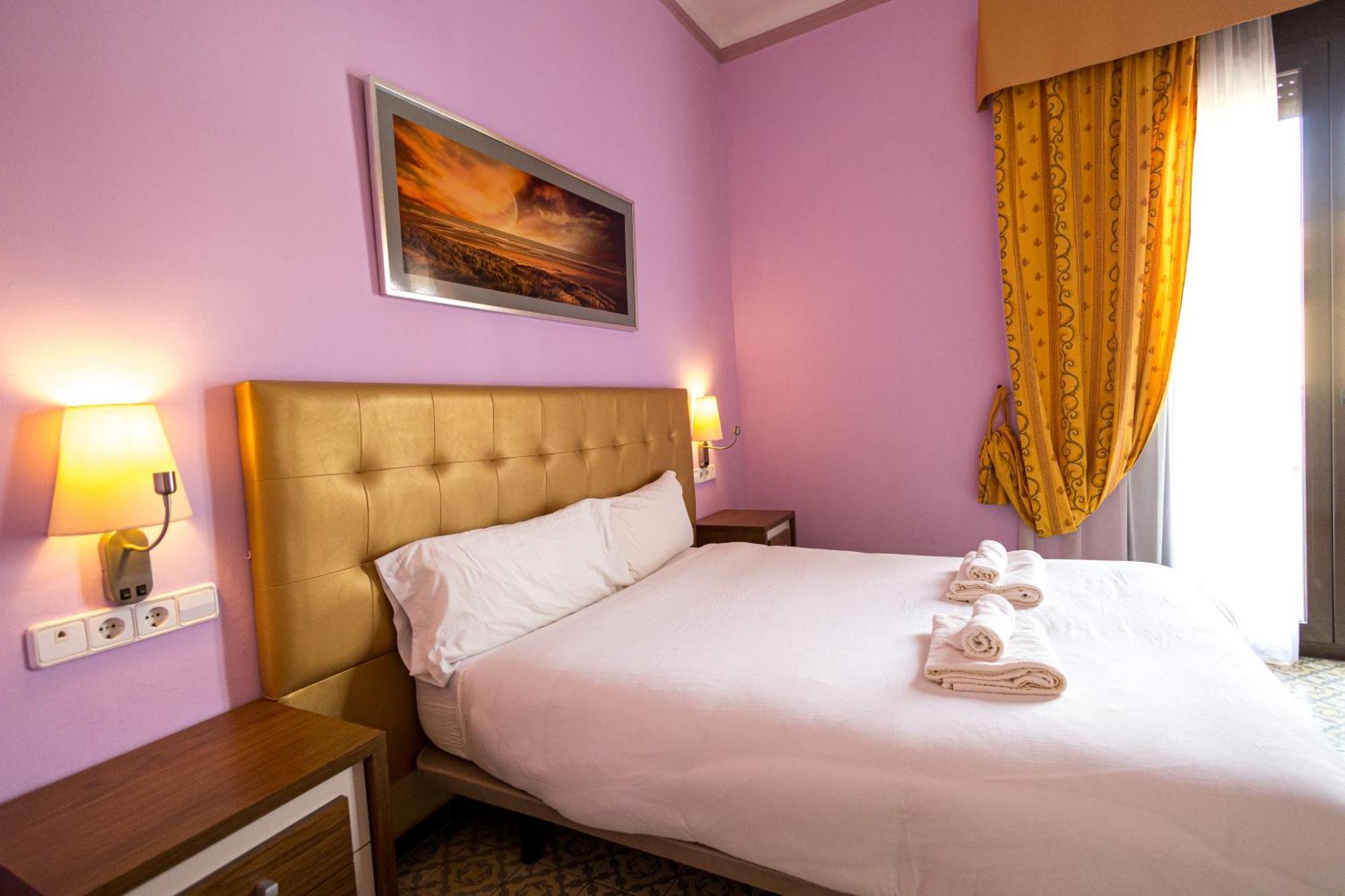 Hotel Llar De Capitans Masnou Luaran gambar